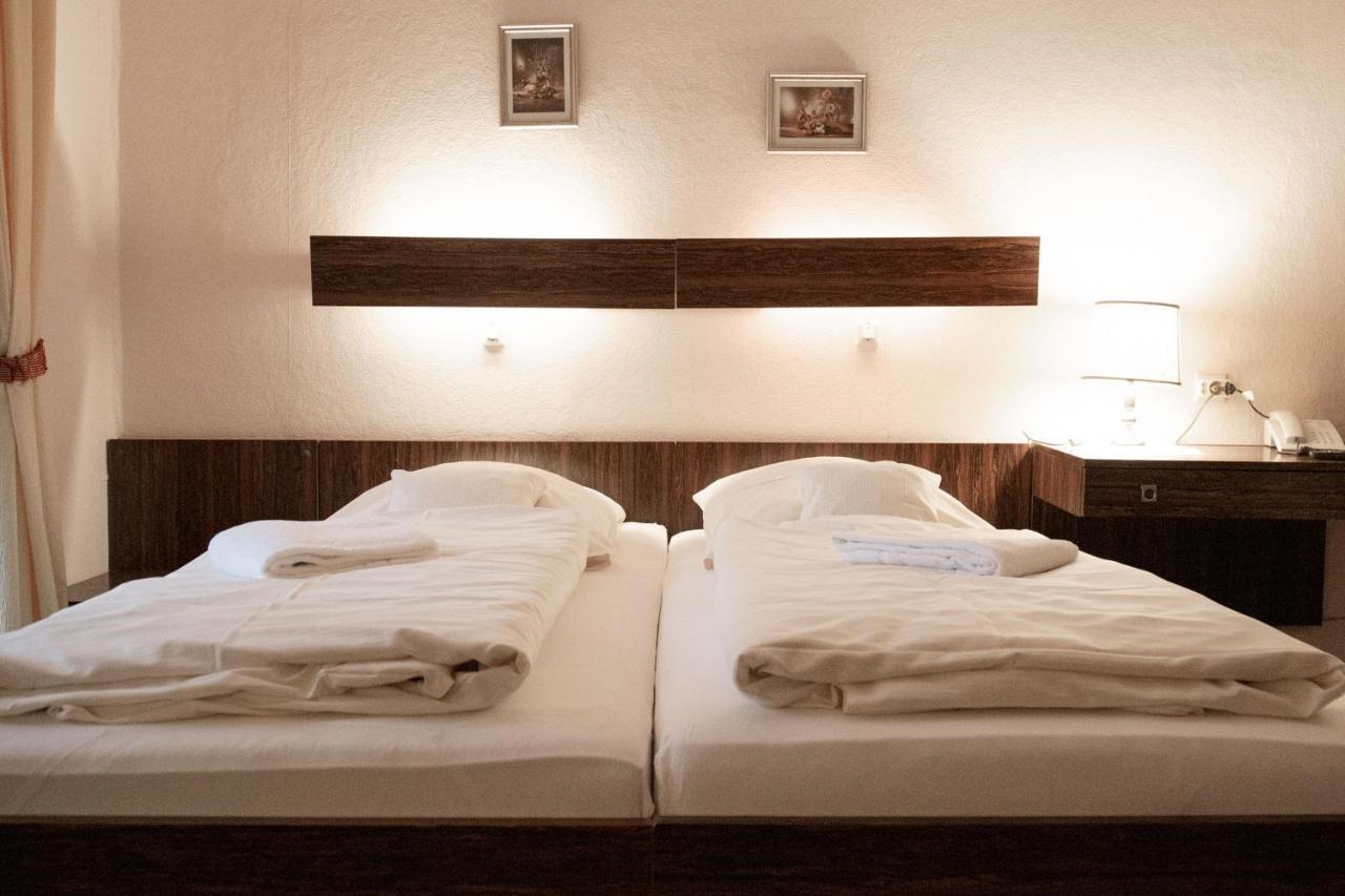 באד זאלצפלן Haus Mecklenburg Hotel Pension מראה חיצוני תמונה